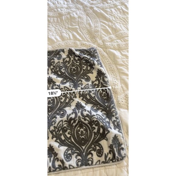 2 Elegant linen Embroidered Decorative Throw Pillow Covers Damask zip sofa bed - Picture 7 of 8